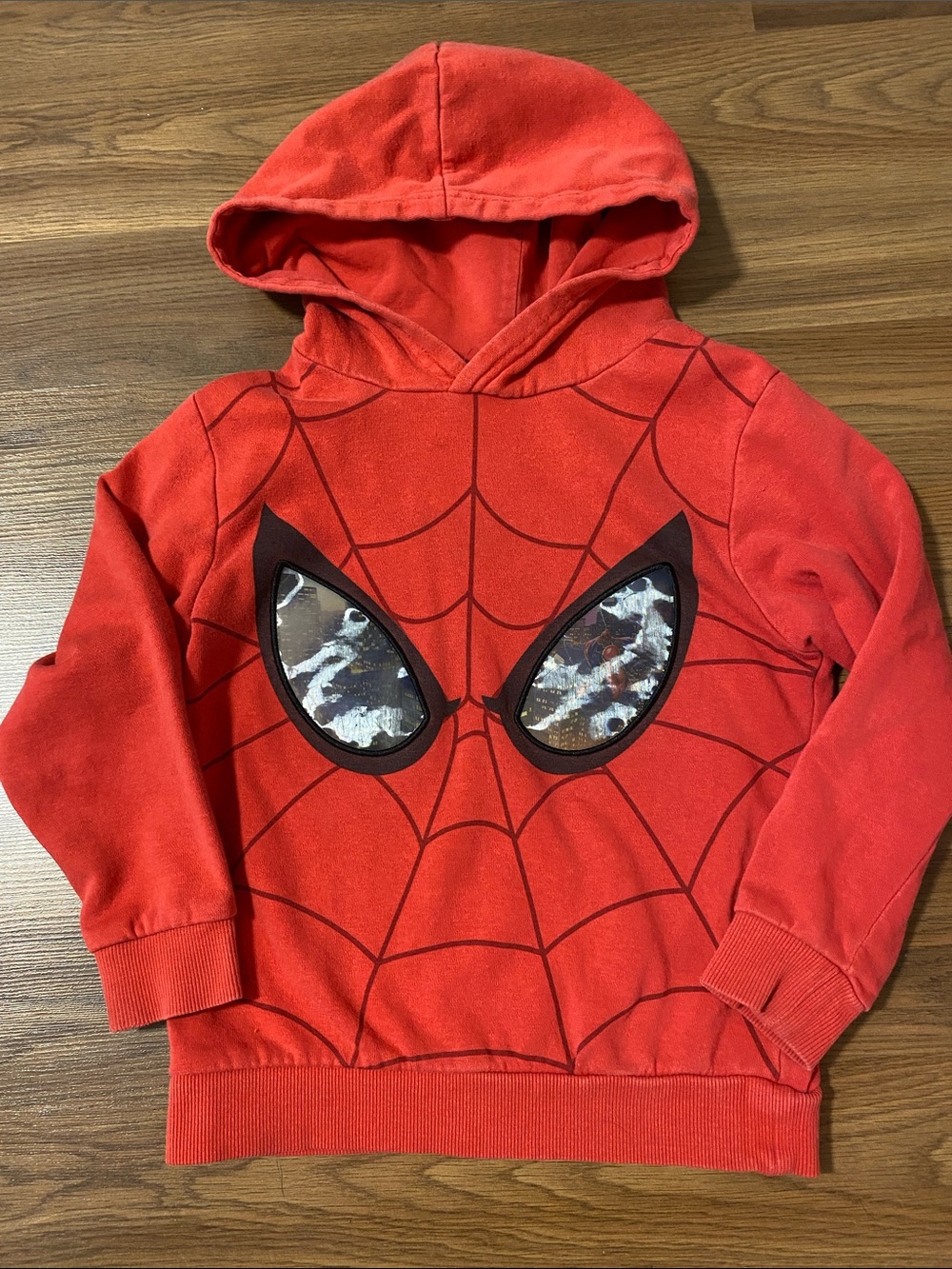 ✨8/$10. H&M Red Spider-Man Hooded Pullover. Size 4-6